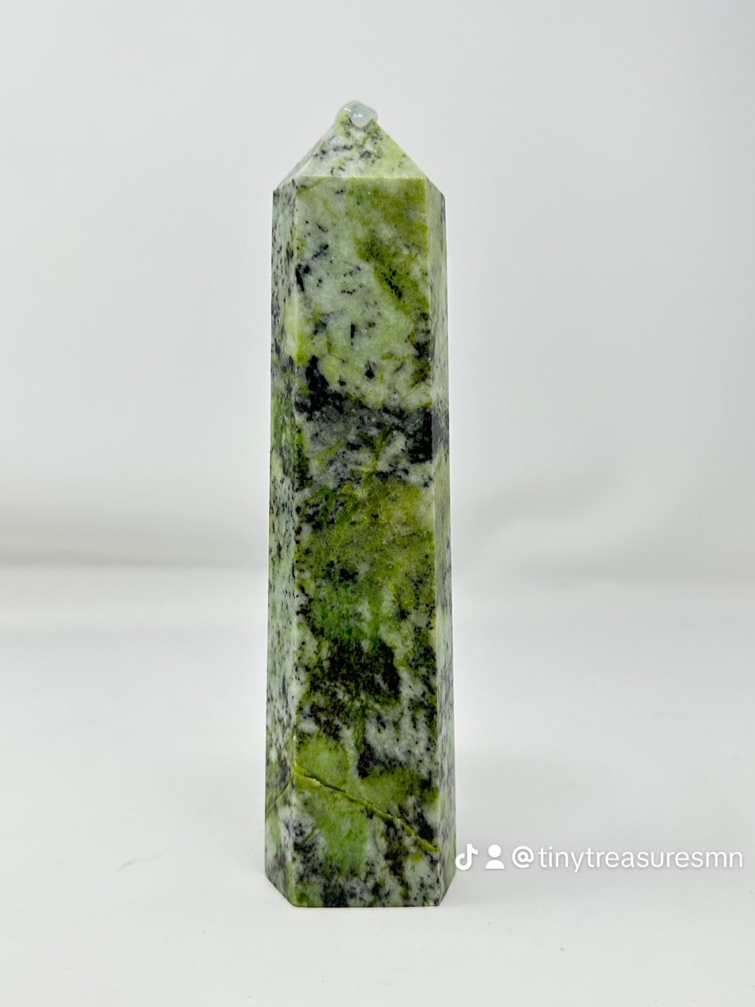 Yellow / Green Turquoise Jade Tower